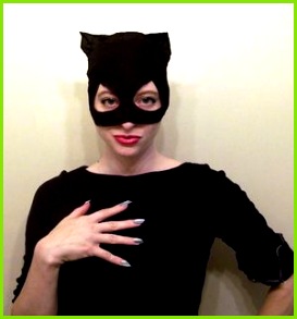 Make a Catwoman Mask With These Free Instructions sewing