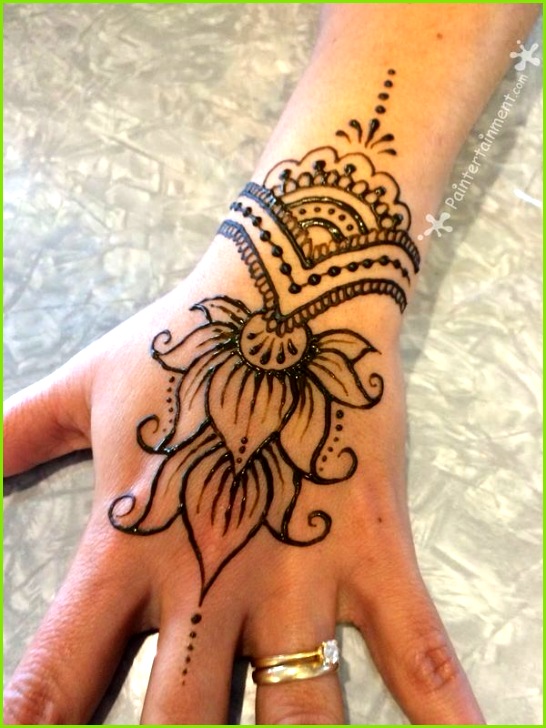 Henna More