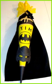 Batman Schultüte DIY Superhelden Superheros 214343 Schule & Kindergarten Schultüte Fledermaus Superheld für Jungs ein Designerstück von soemmie bei DaWanda