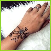 Idee Tattoo Tattoo Vorlagen Neue Wege Niedlich Tattoos Handgelenk Tätowierung Blumen